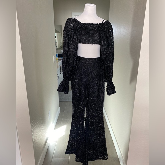 NWT ASOS LUXE Black Off Shoulder Crop Top & Wide Leg Sheer Lace Trousers Size 2 - Picture 2 of 15